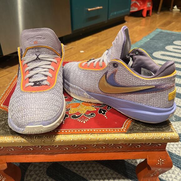 Men’s Size 9 Nike LeBron XX 20 Violet Frost- Purple Gold Blue Peach Sneakers main image 15